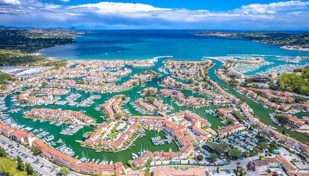 Port Grimaud, life by the water