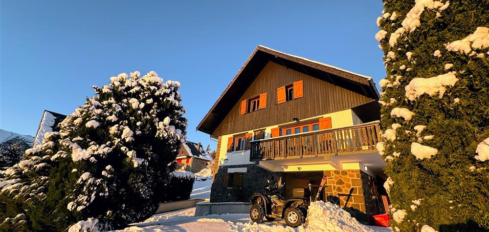 Chalet in Super Besse, Chalet Ma Cambuse Super Besse Center